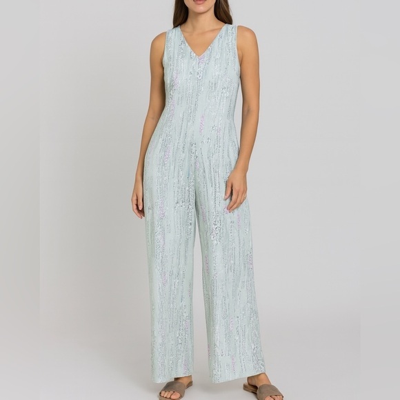 nwt Pants - Chic Mint Green Sleeveless Jumpsuit